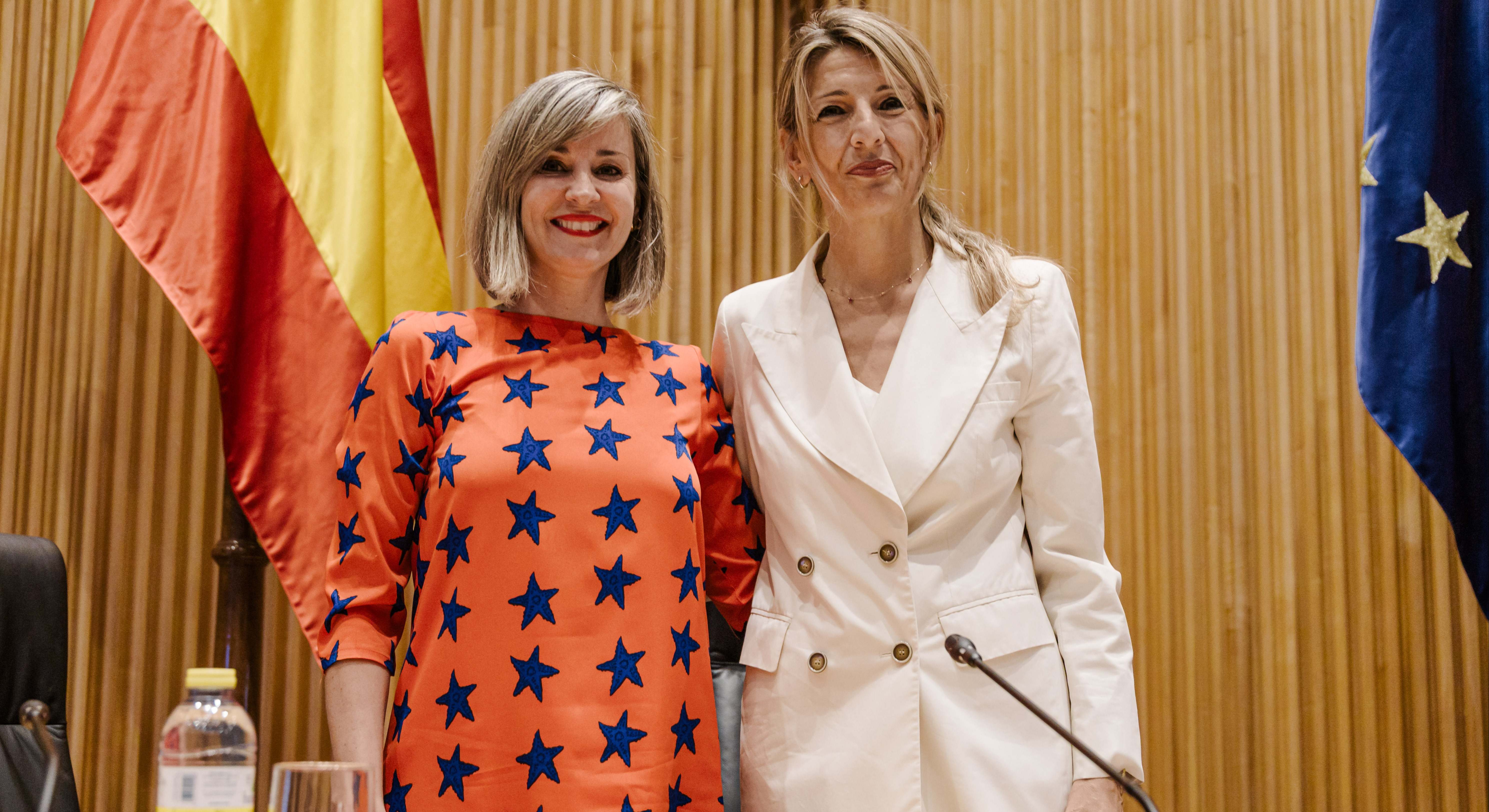 La vicepresidenta segunda y ministra de Trabajo, Yolanda Díaz, y la portavoz de Sumar en el Congreso, Verónica Martínez Barbero. Foto: EP
