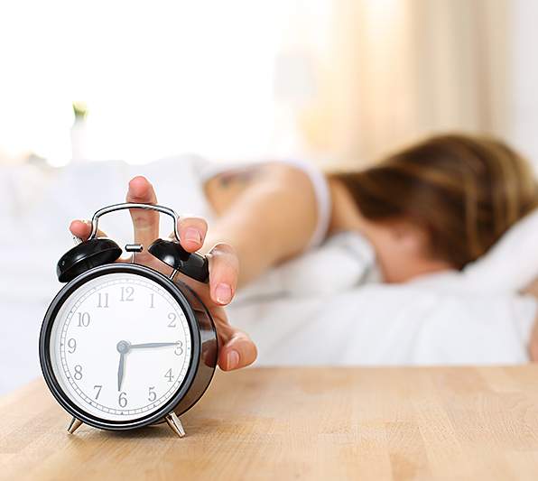 despertador-dormir-cama-levantarse-istock.jpg