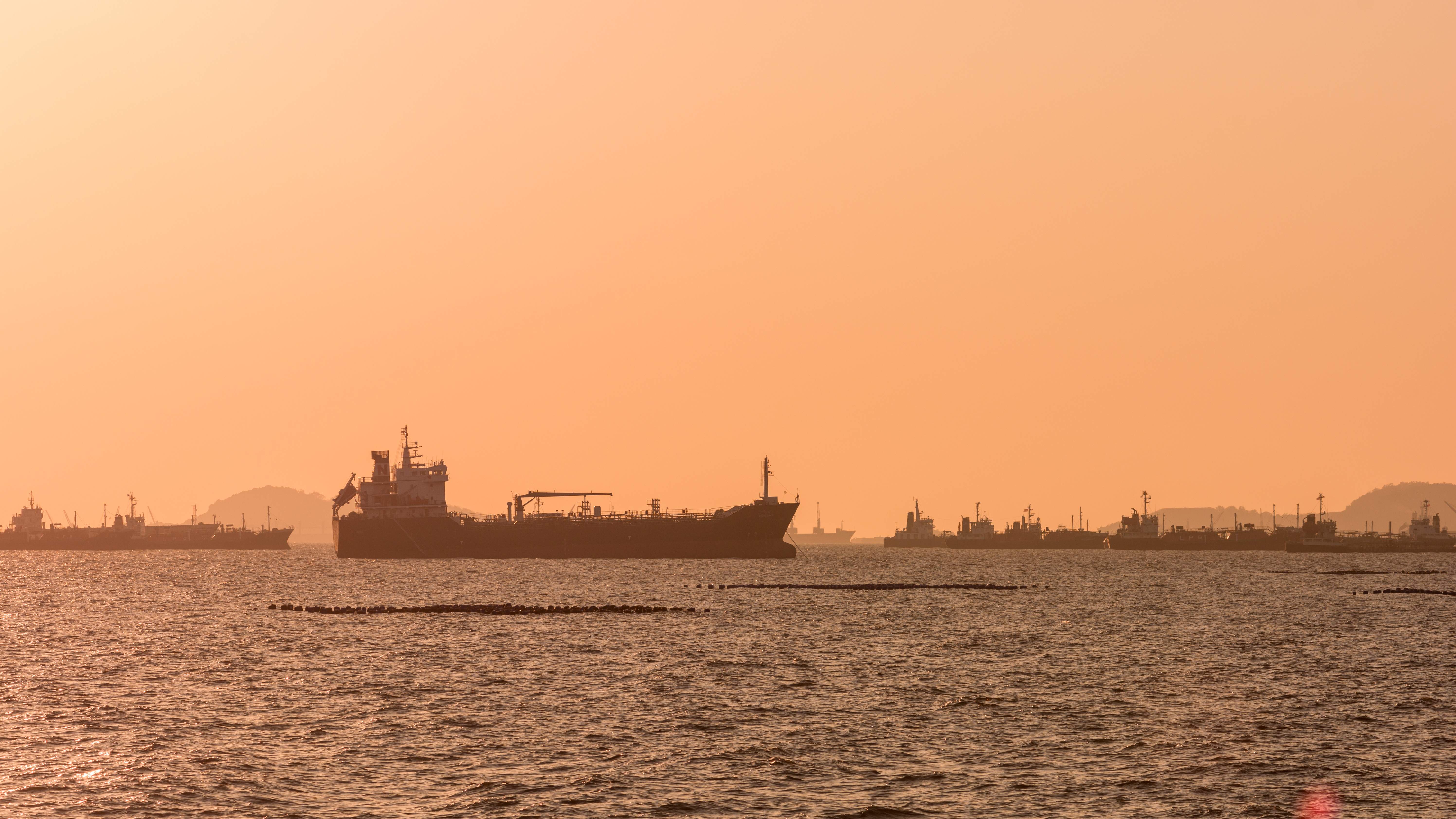 petroleros-mar.jpg