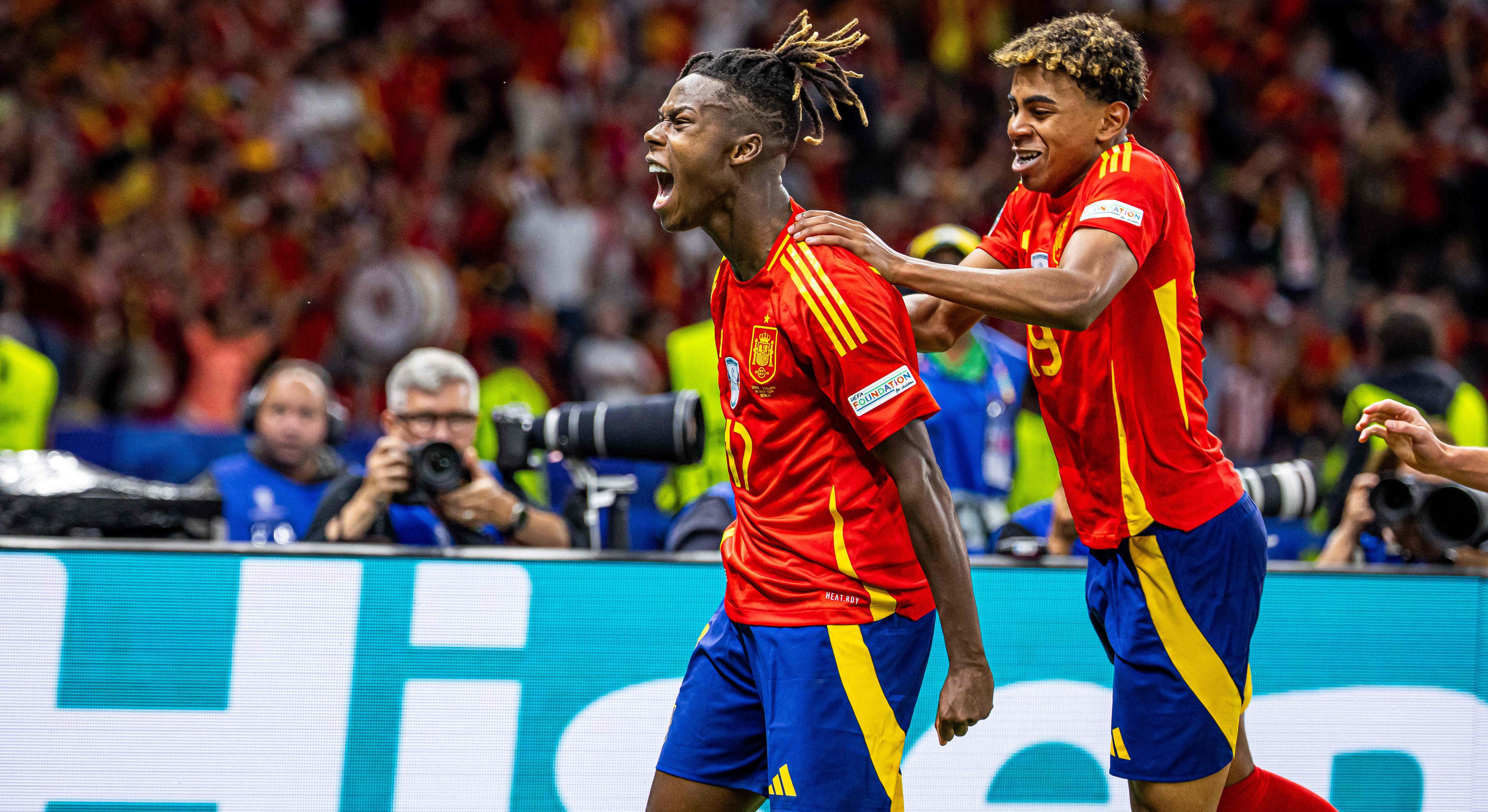 Lamine Yamal y Nico Williams.