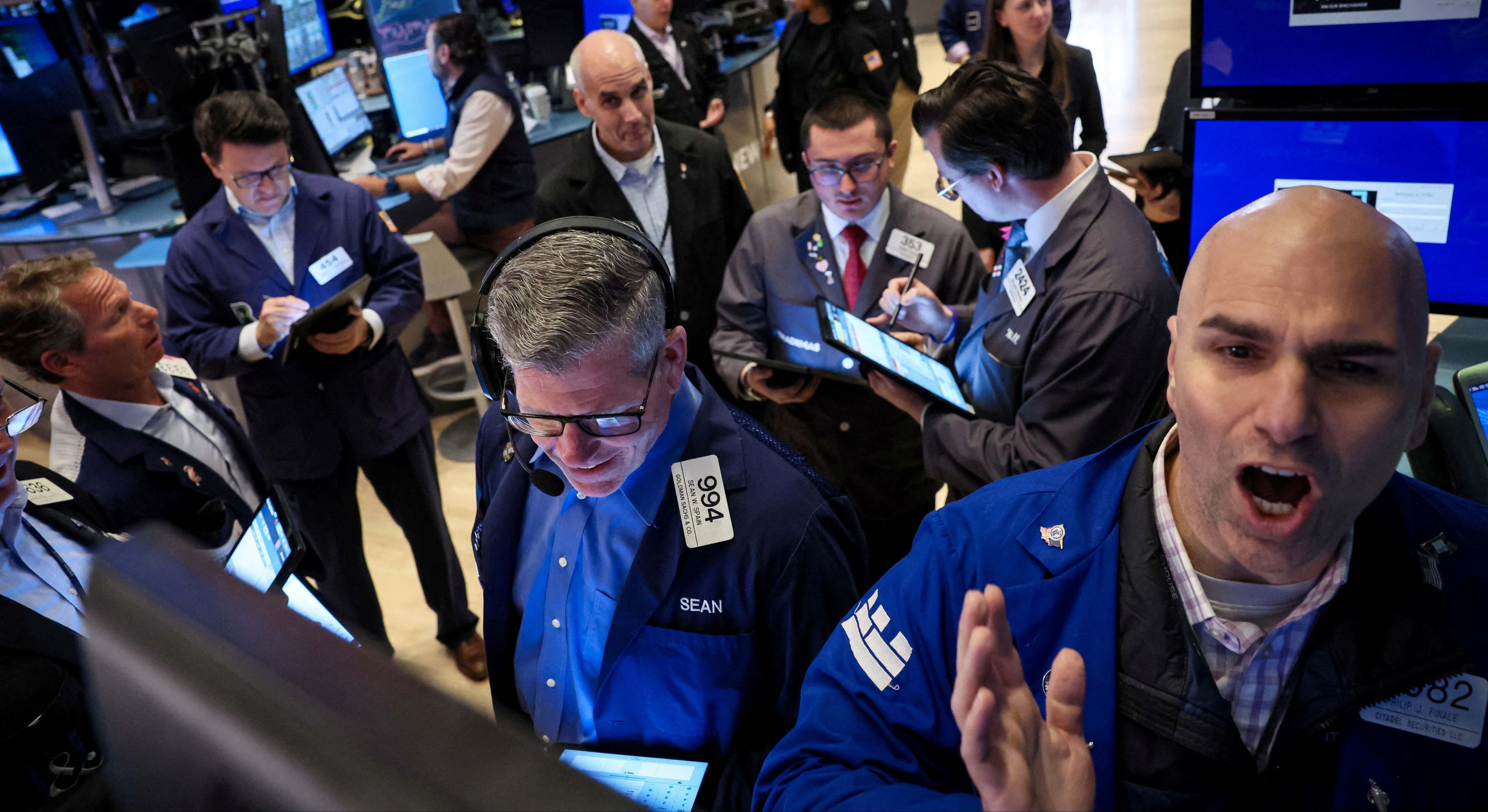 Dow Jones bate las 40.000 unidades