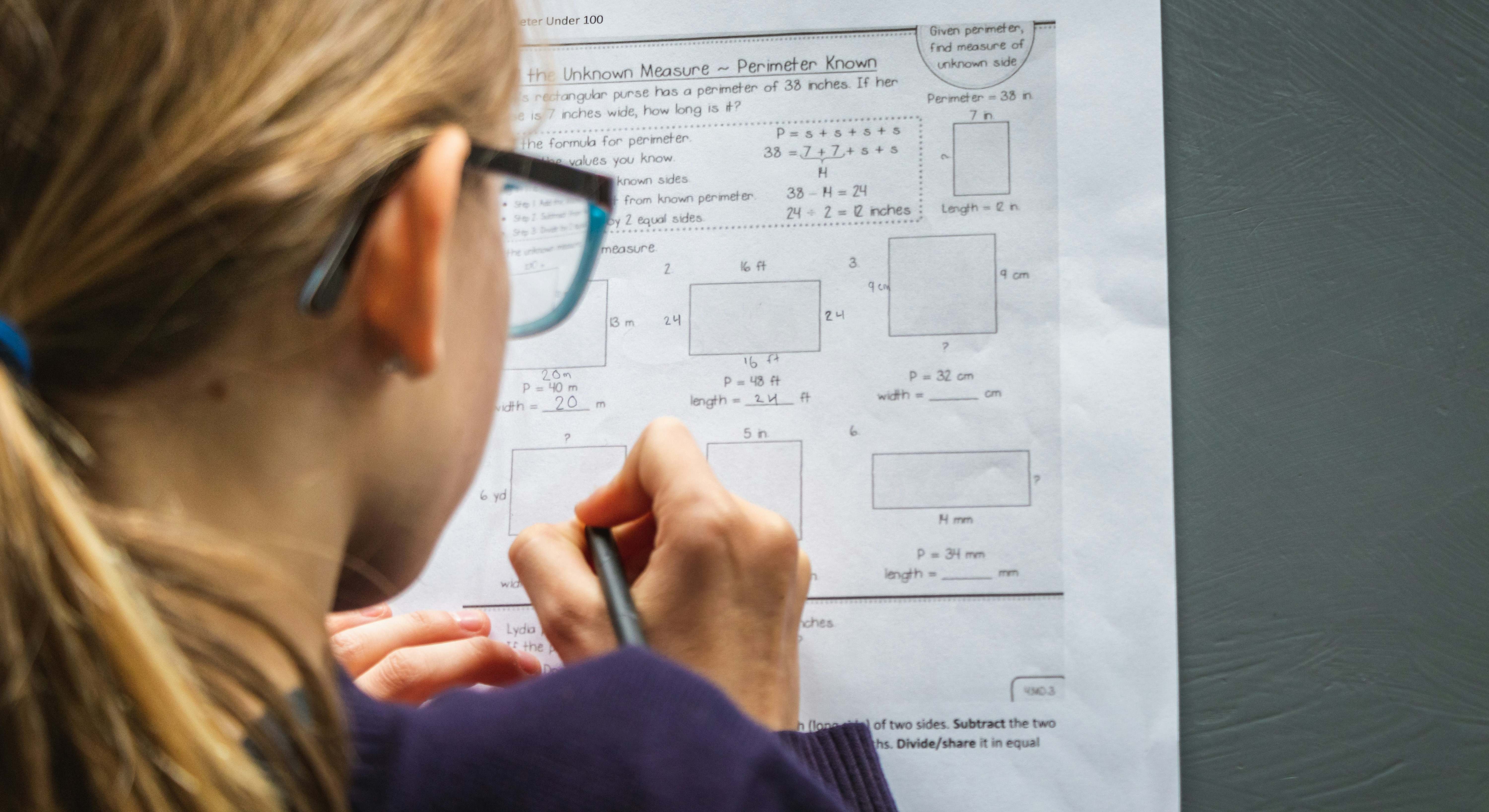 La presión ante los exámenes es un fenómeno común que experimentan muchos estudiantes
