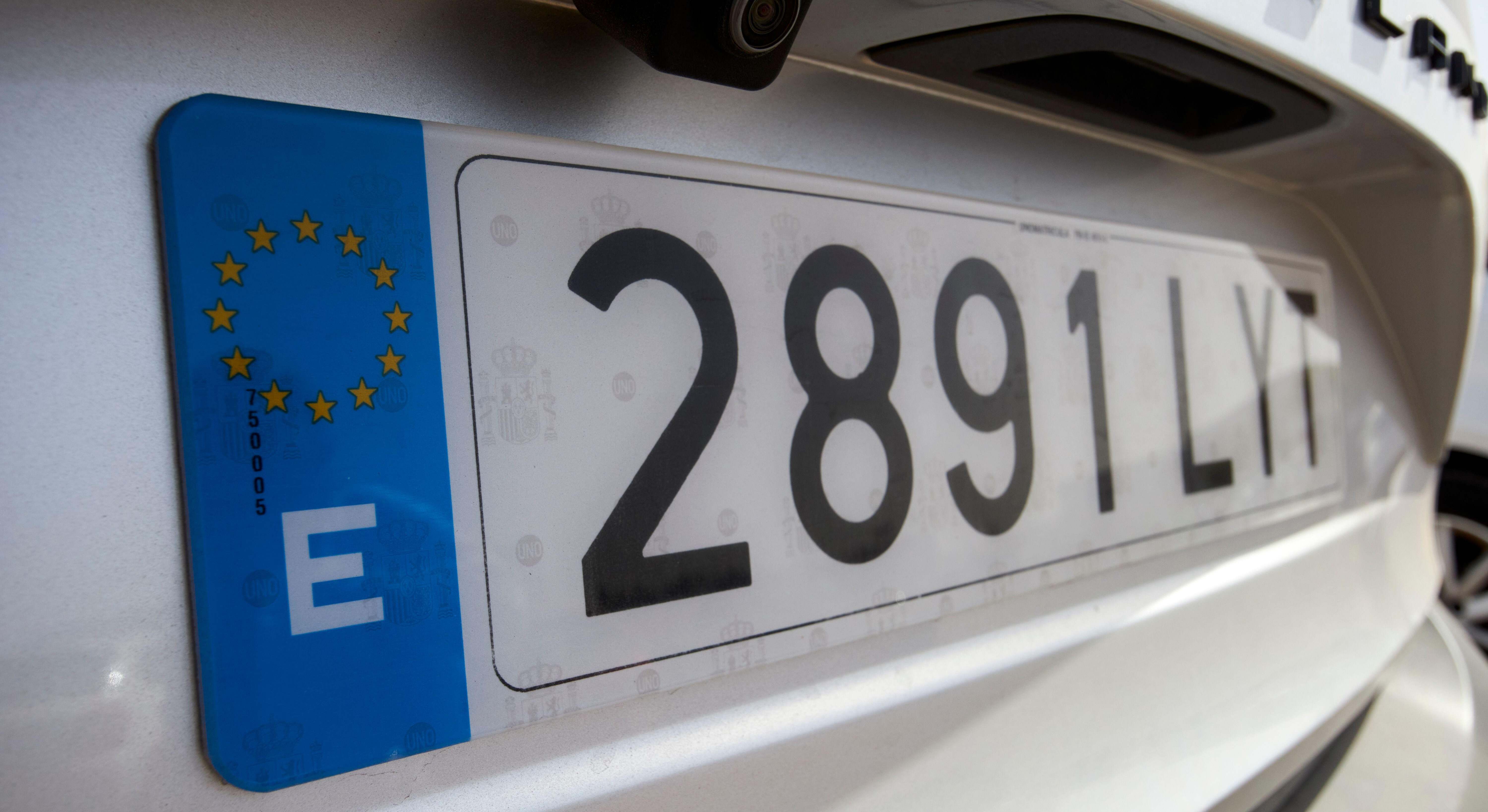 Matrícula de un coche en España