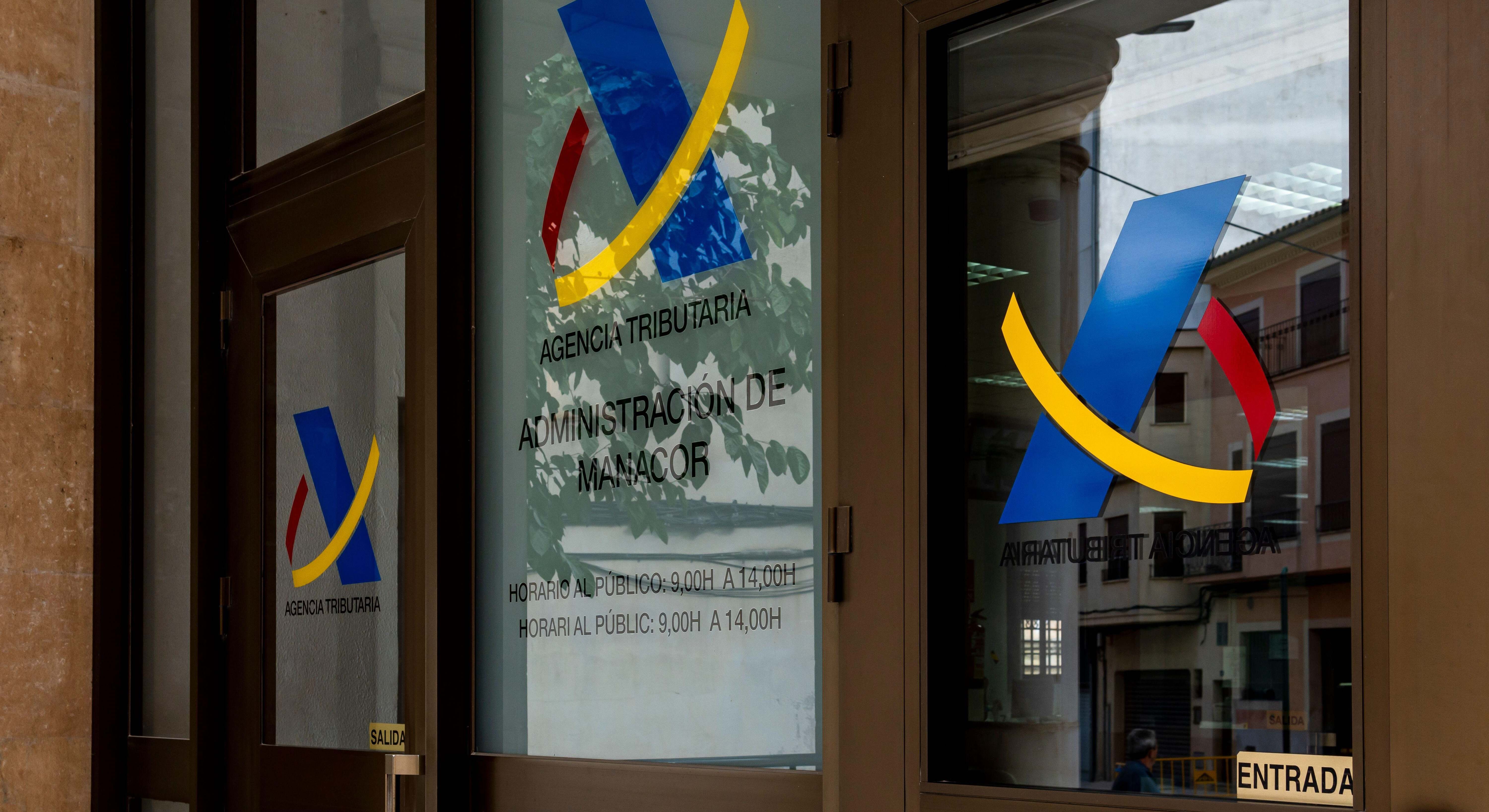 Entrada a una oficina de la Agencia Tributaria