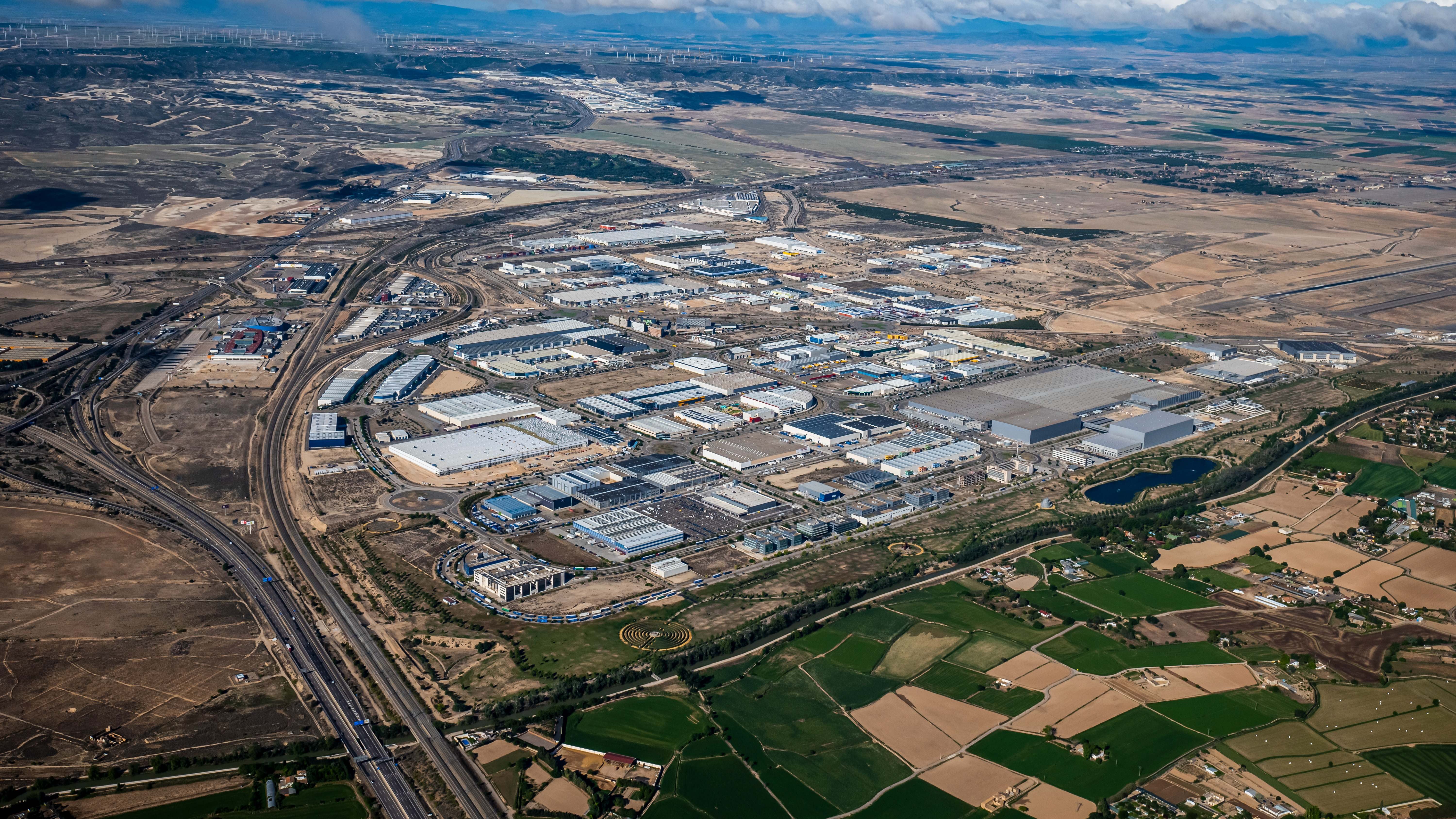 La búsqueda de grandes inversiones y el apoyo a las empresas del territorio, claves en Aragón en 2024