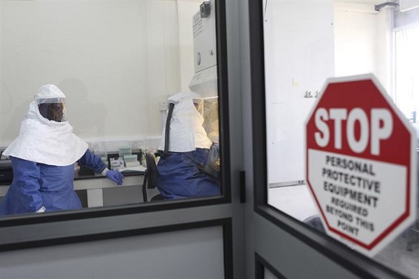 ebola600-ep.jpg
