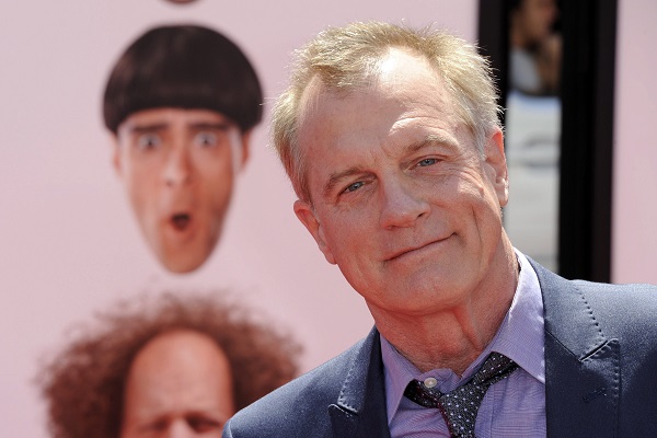 StephenCollins-efe.jpg