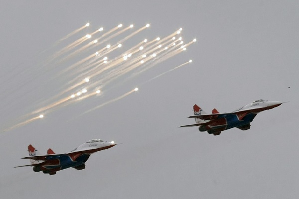 cazas-efe.jpg