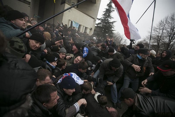 asaltoparlamentoCrimea-ep.jpg