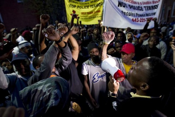 protestabaltimore-reuters.jpg