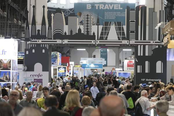 b-travel-2018.jpg