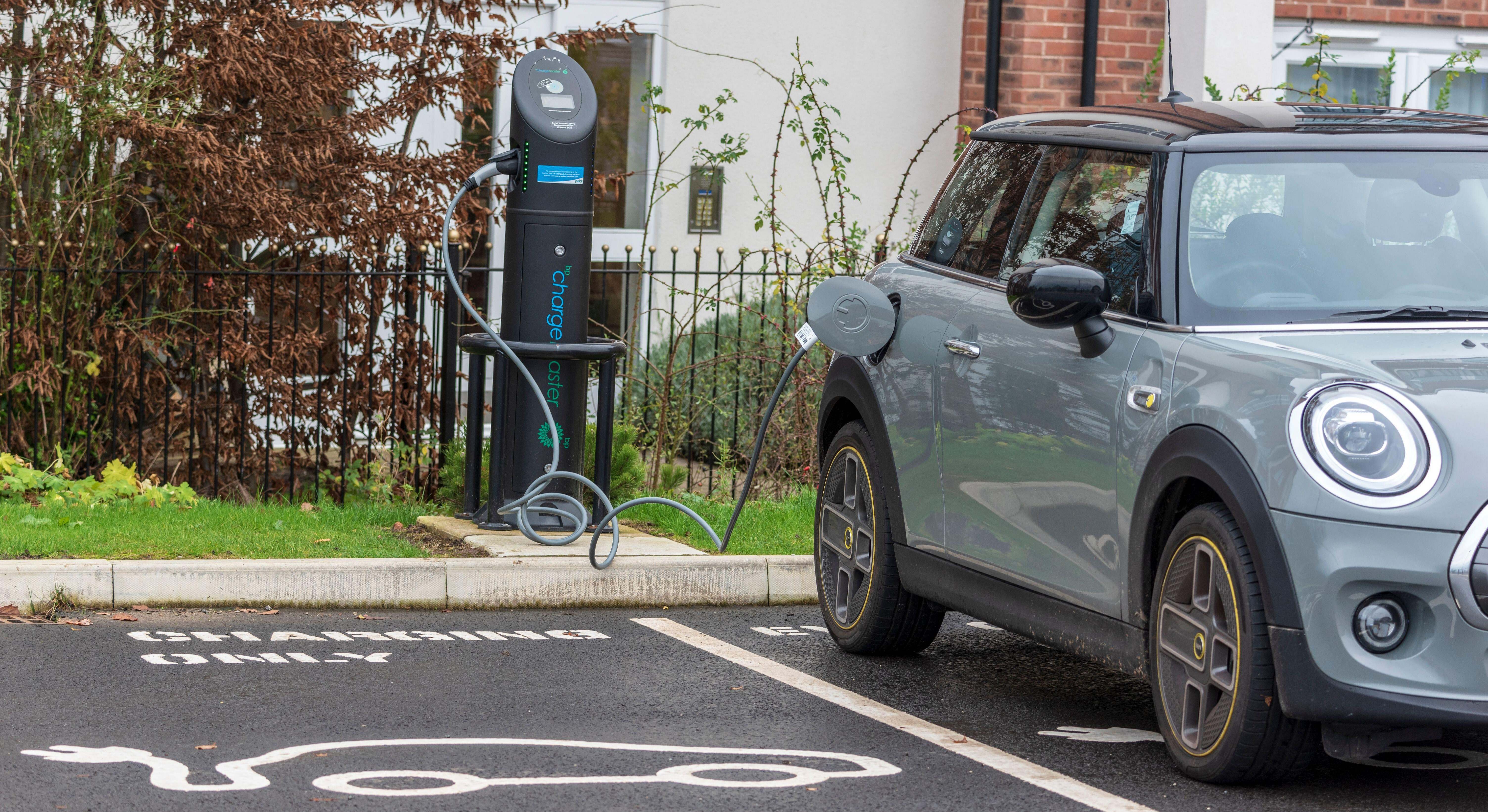 Puntos de recarga de vehículos eléctricos