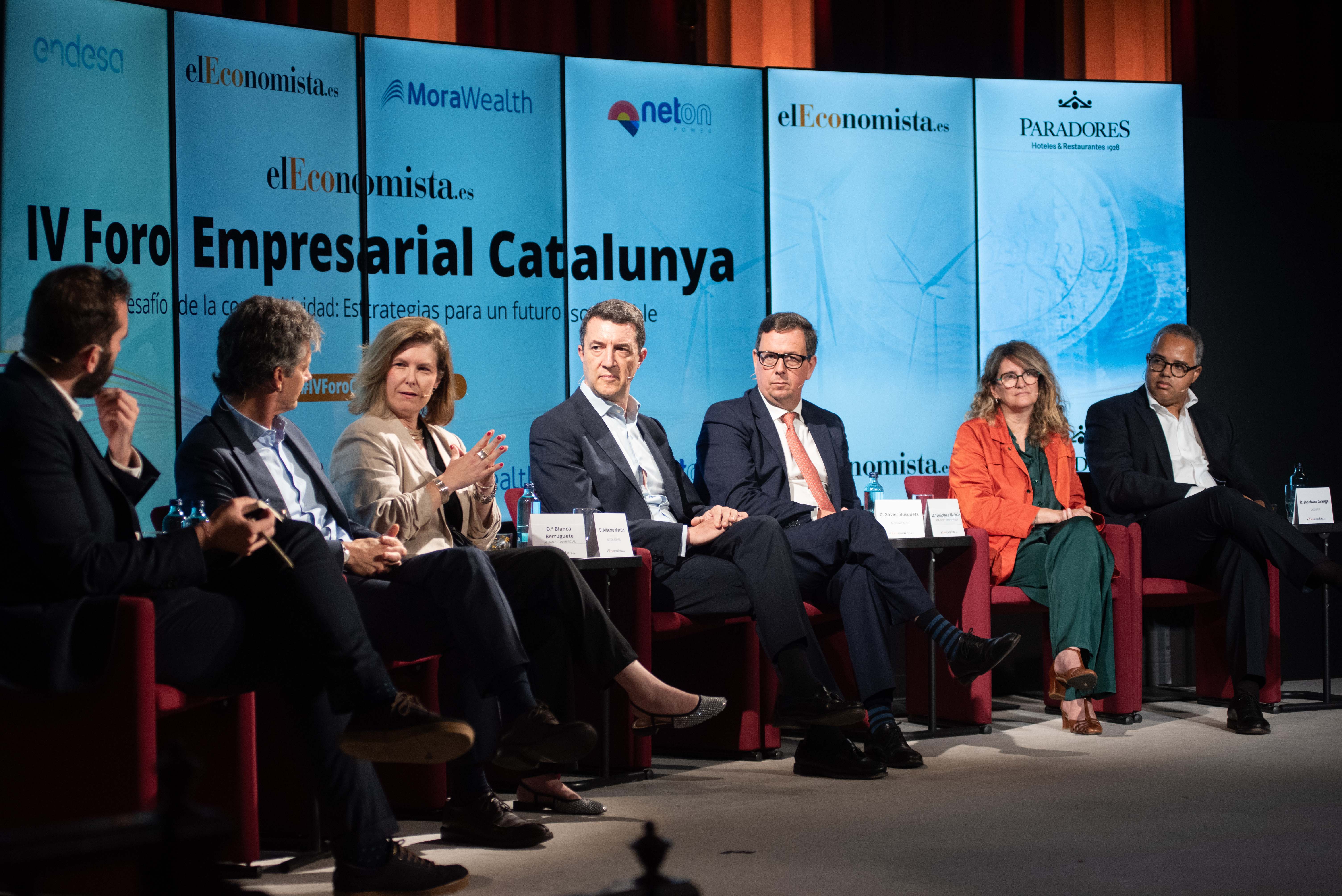 De izquierda a derecha: Carles Huguet, delegado de elEconomista en Catalunya; Enric Brazís, director de Endesa en Catalunya; Blanca Berruguete, directora de soluciones globales para la industria de la construcción de Allianz Commercial; Alberto Martín, CE