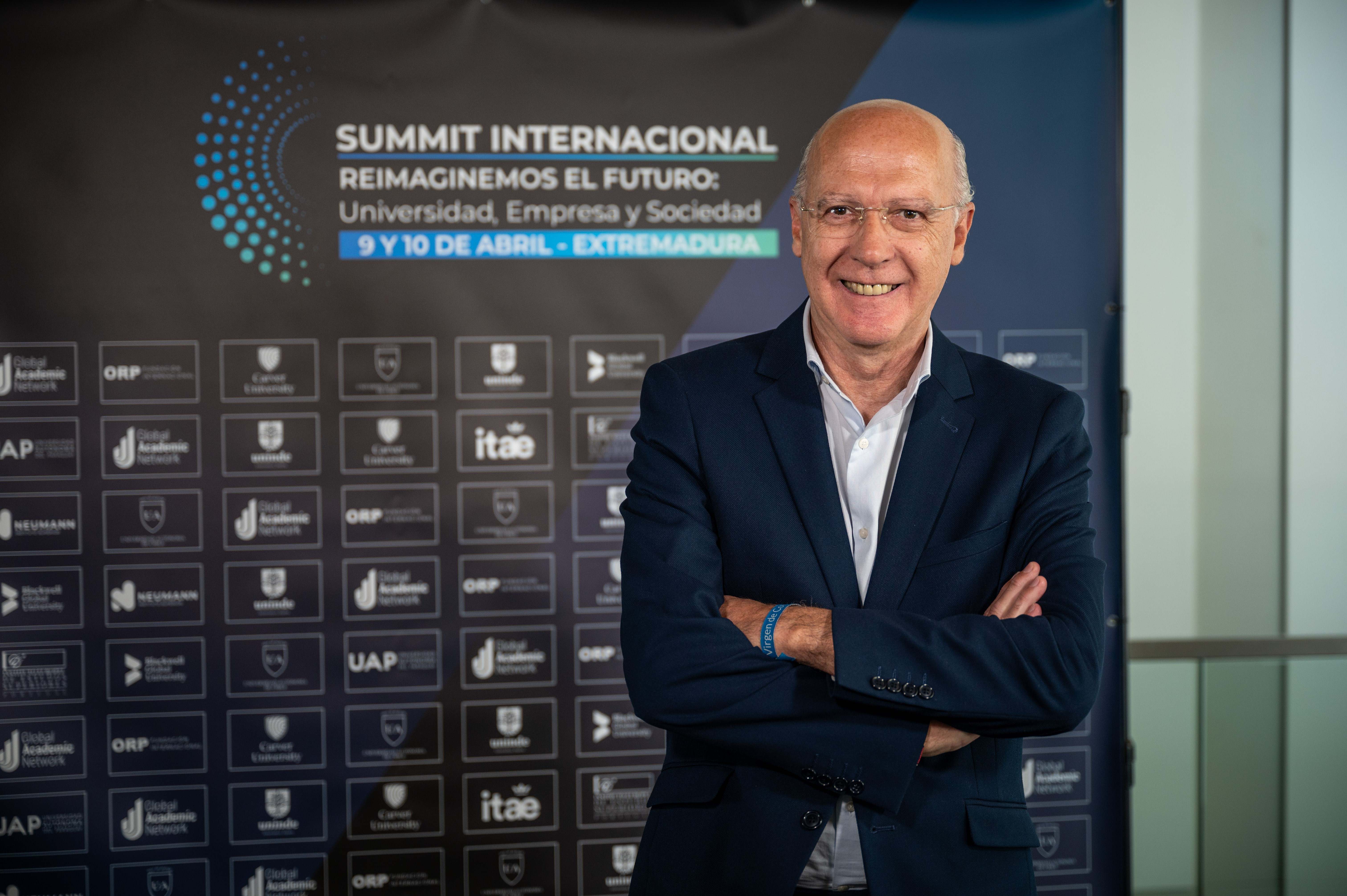 Rodrigo Montero Pérez, decano de la Facultad de Administración y Negocios de la Universidad Autónoma de Chile