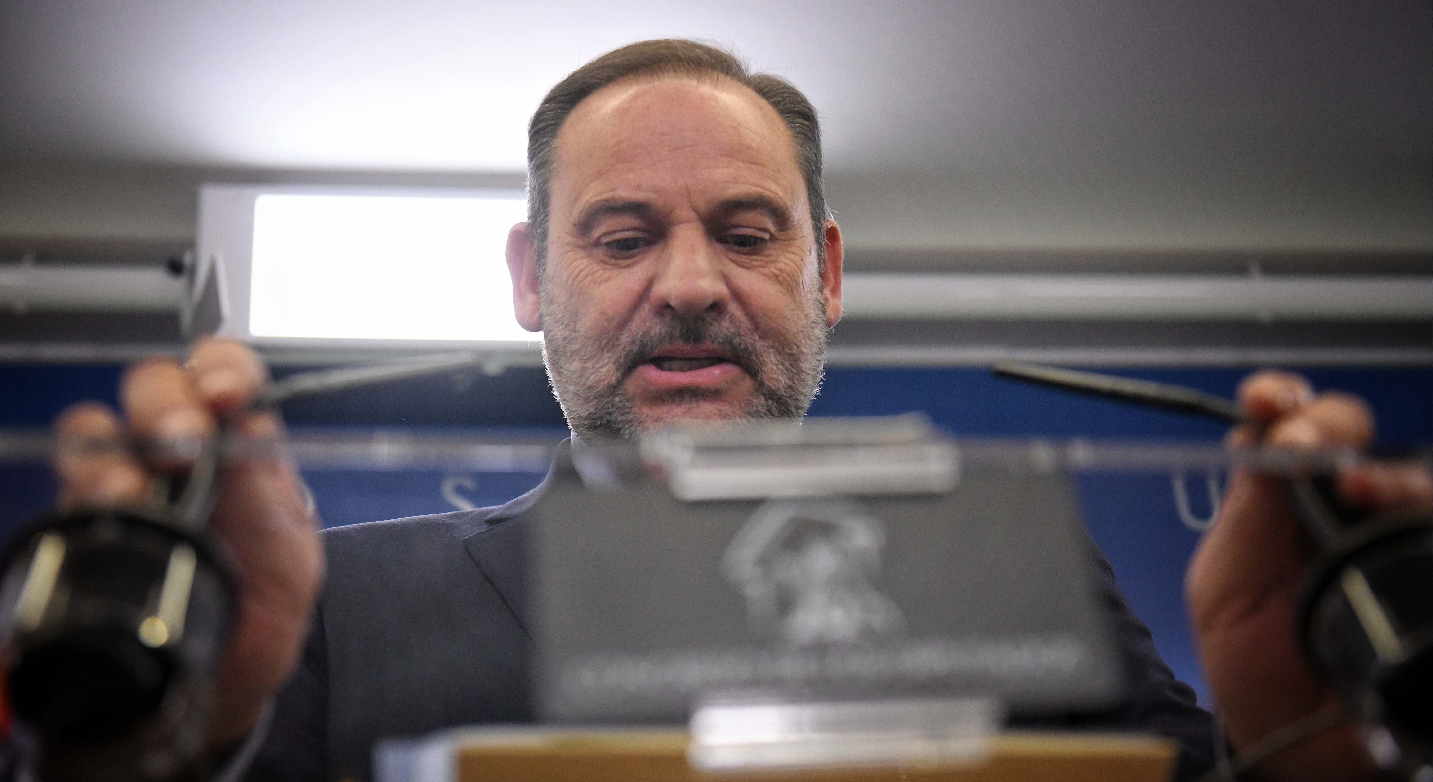 José Luis Ábalos, en una rueda de prensa en el Congreso de los Diputados.