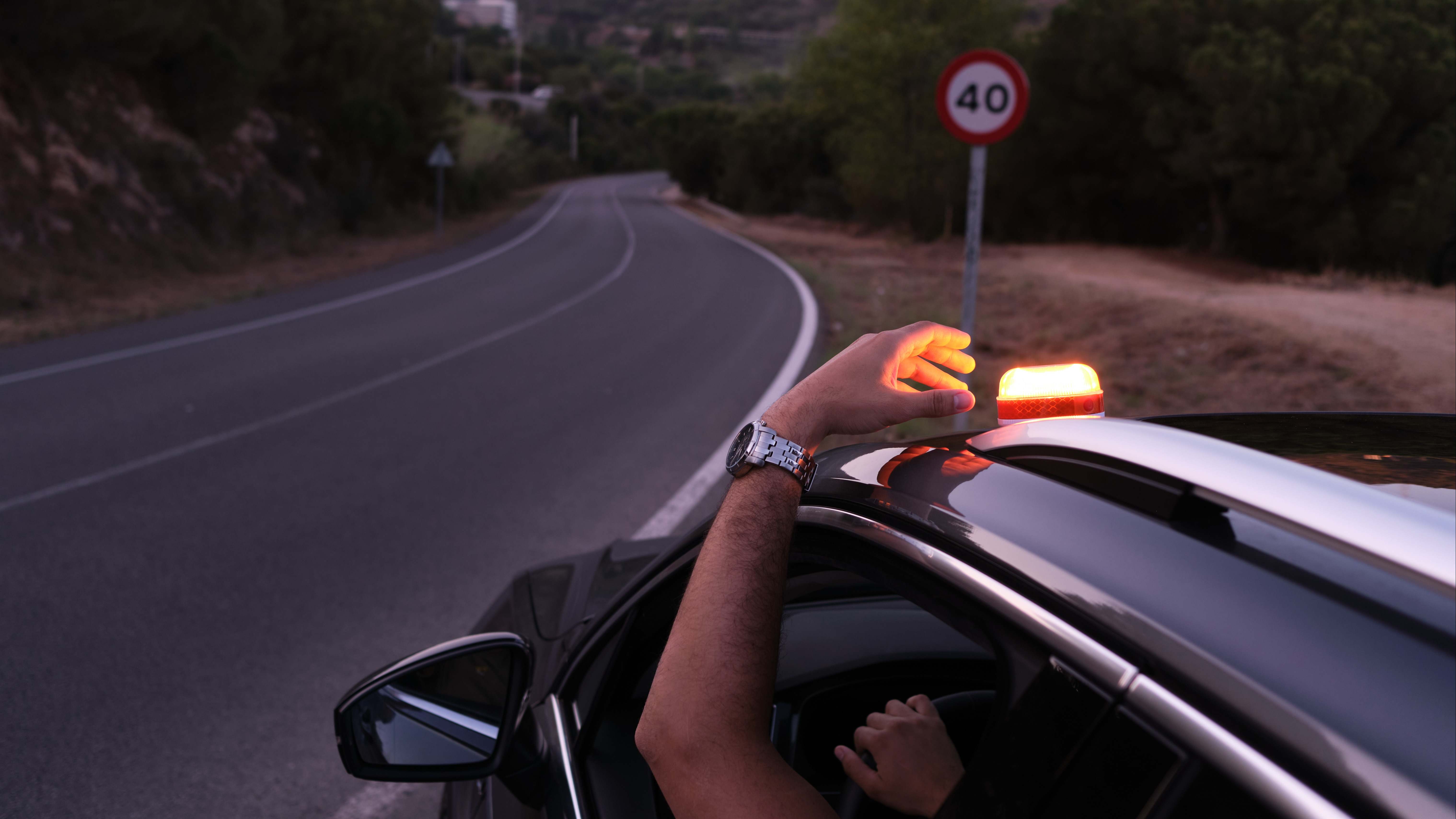 Luces seguridad V-16
