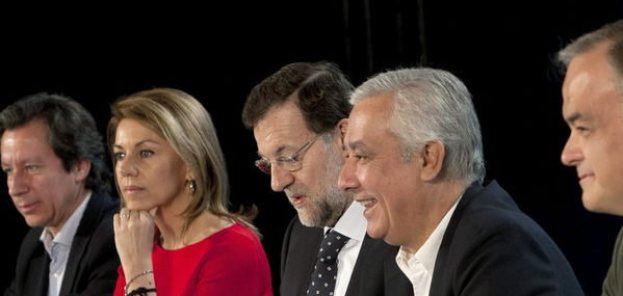 rajoy-cospedal-pensativa.jpg