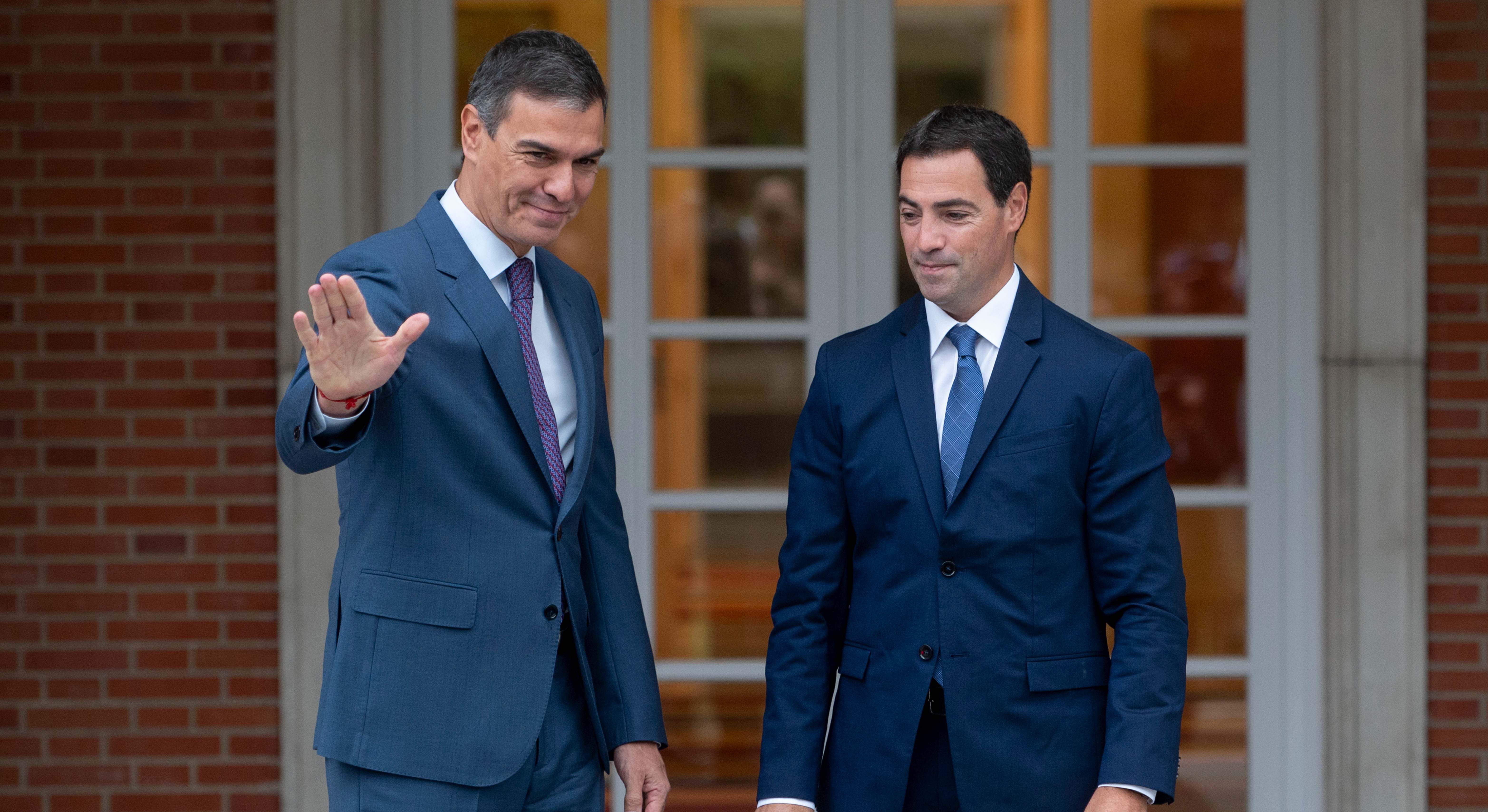 Sánchez y Pradales.