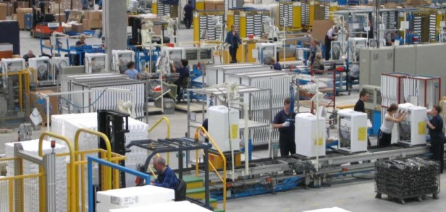 polonia-workers.jpg