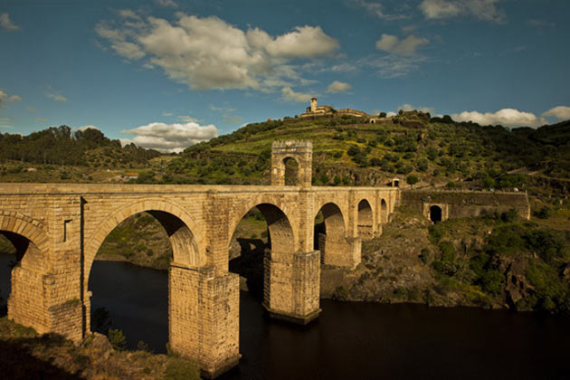 PuenteAlcantara.jpg