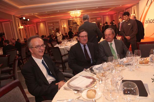 /imag/_v0/630x420/2/6/7/b-almuerzo17.jpg