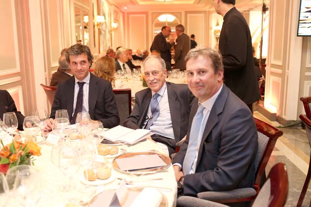 /imag/_v0/630x420/2/d/5/d-almuerzo37.jpg