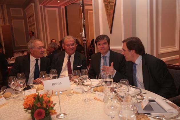 /imag/_v0/630x420/6/c/9/c-almuerzo28.jpg
