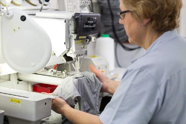zd-ropa-interior-trabajadora-ee.jpg