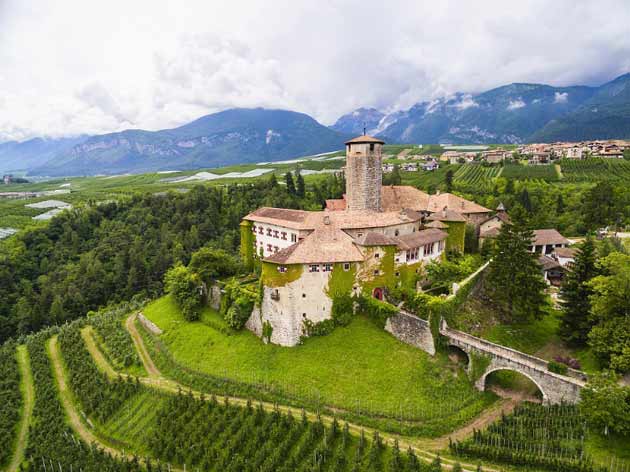 Castel Valer