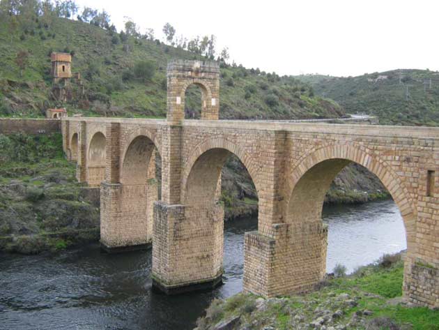 Puente Alcantara
