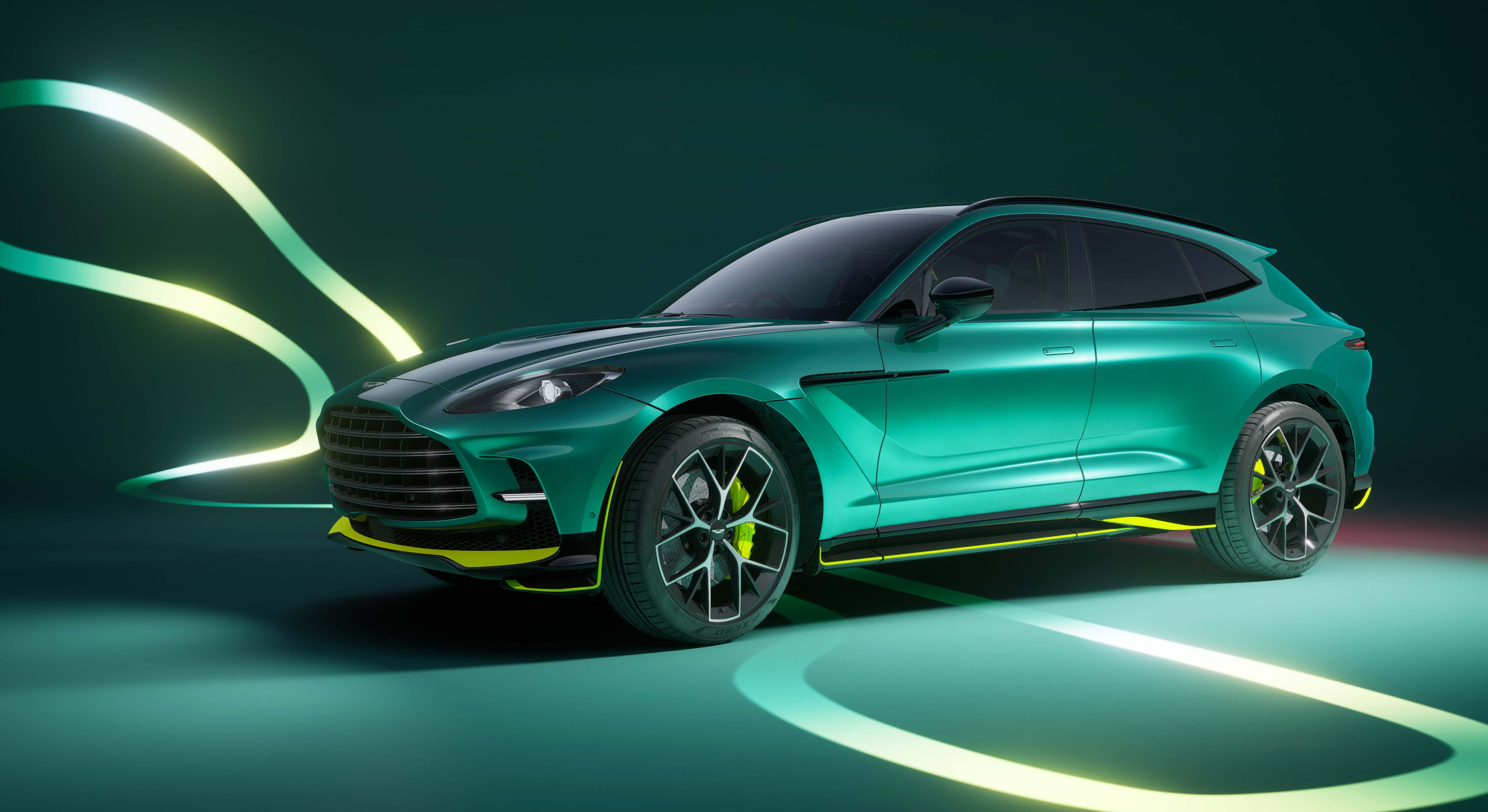 Aston Martin DBX707 AMR24