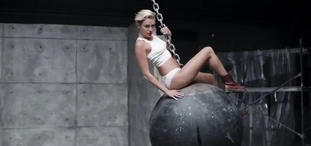 miley-cirus-bola-videoclip-youtube.jpg