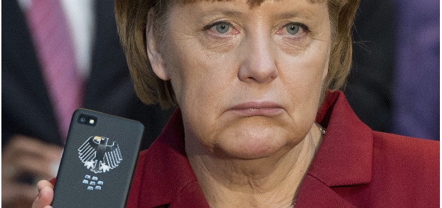 merkel-movil-efe.jpg