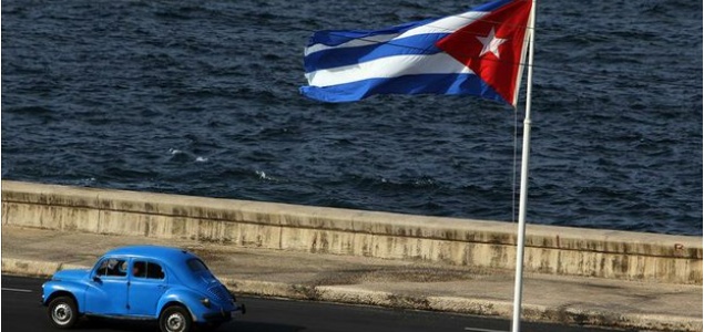 cuba-malecon-bandera-efe-635.jpg