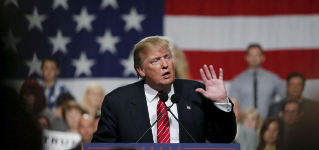 Donald-Trump-evento-Phoeniz-635-REUTERS.jpg