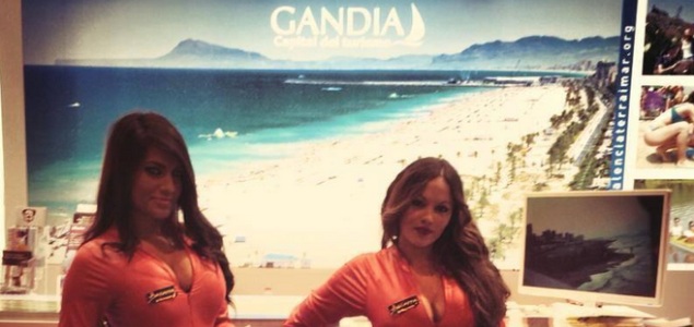 azafatas-fitur-gandia.jpg