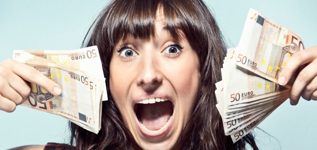 mujer-dinero-locura-getty.jpg