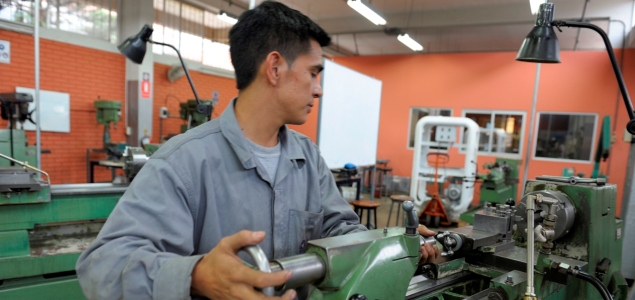 trabajadormetalmecanicointerior.jpg