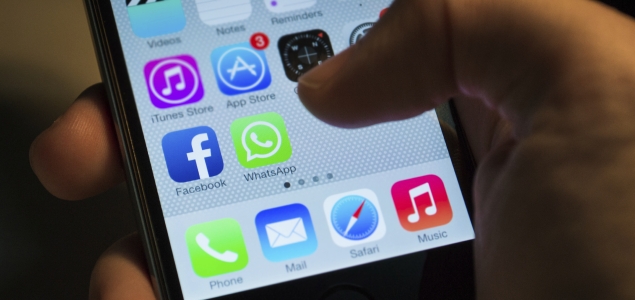 iPhone-App-Store-635-iStock.jpg