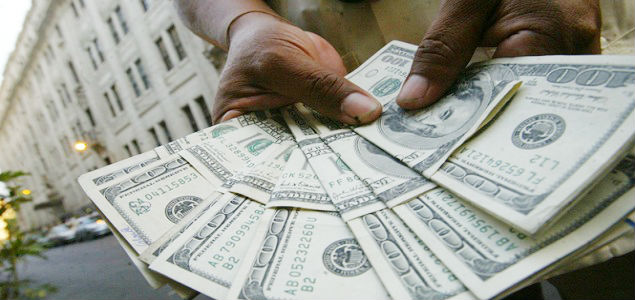 dolares.billetes.635.jpg