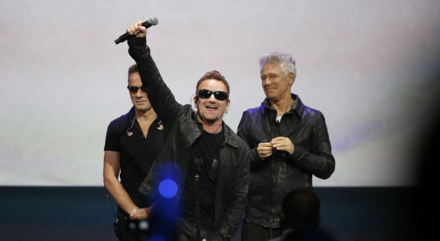 u2-apple-3.jpg