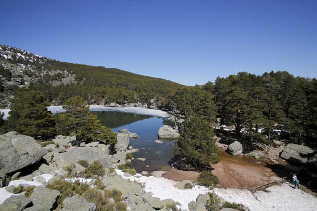 Comarca de Pinares - Laguna Negra