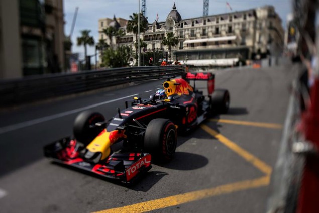 RICCIARDO_EFE.jpg