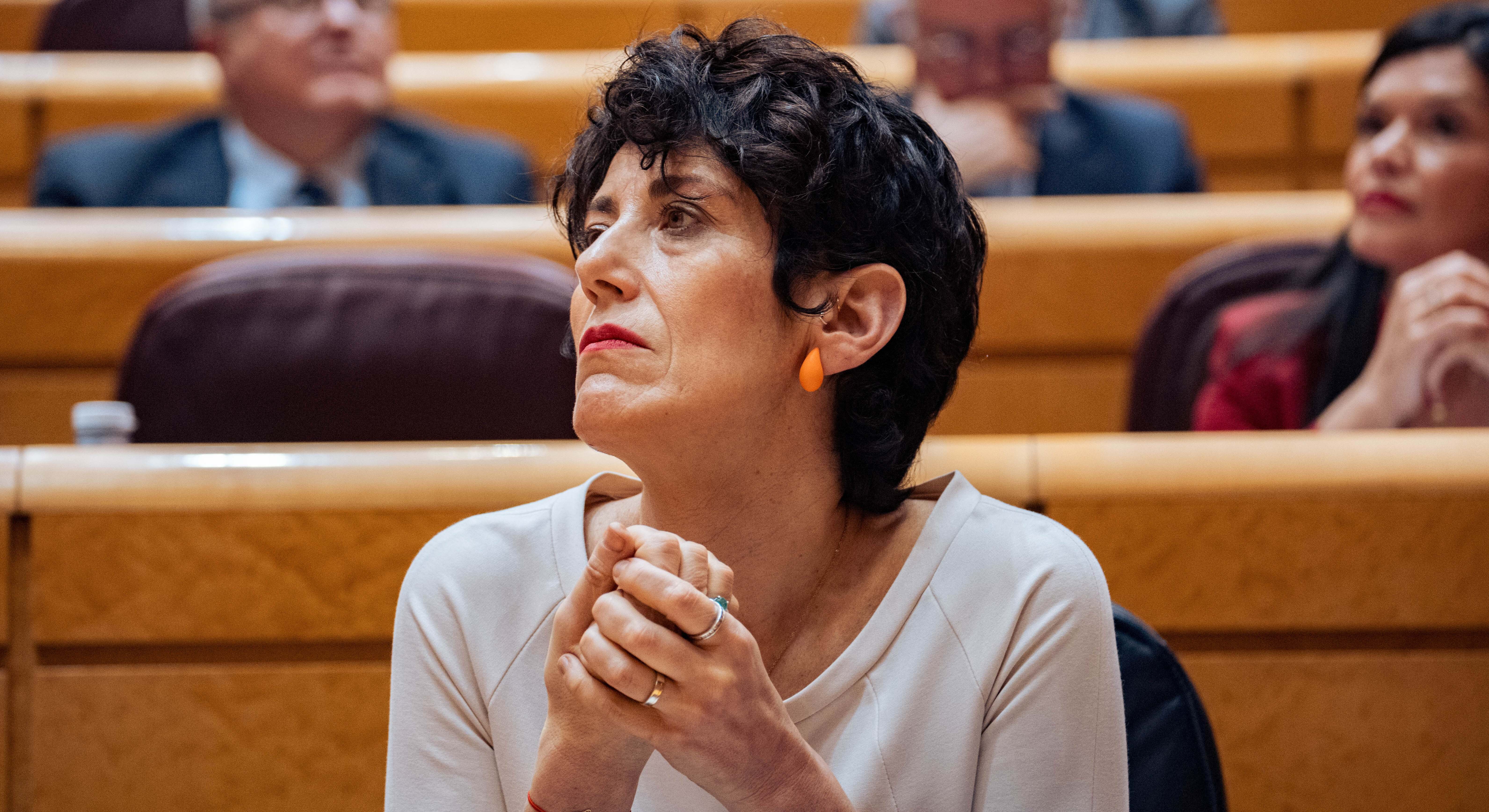La ministra de Seguridad Social, Elma Saiz, en el Senado