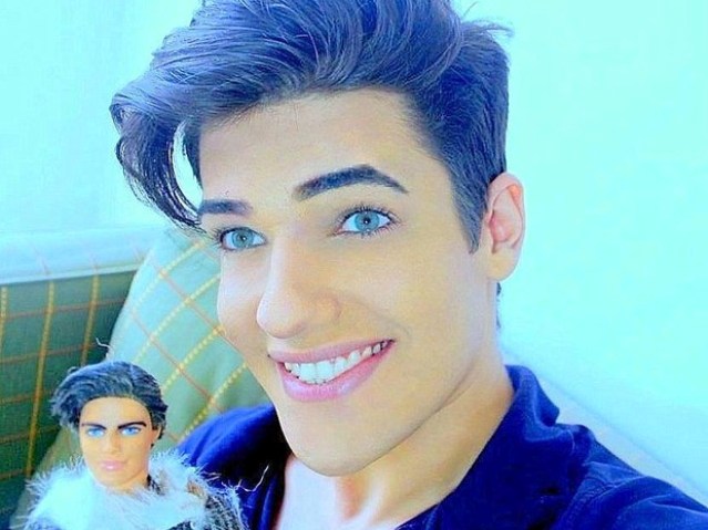 celso-ken-muneco.jpg