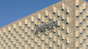 Telefónica reduce su beneficio anual el 65,7% por el plan de bajas incentivadas