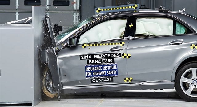 crashtest_mercedes.jpg