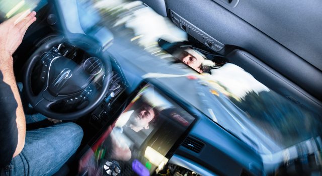 coche_autonomo_hacker_hotz_bloomberg.jpg