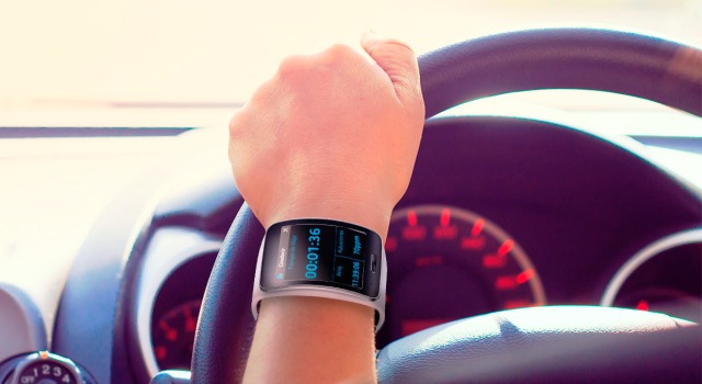 reloj_inteligente_volante_samsung_mutua.jpg