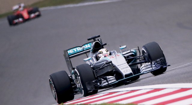 hamilton_mercedes_f1_china_2015_reuters.jpg